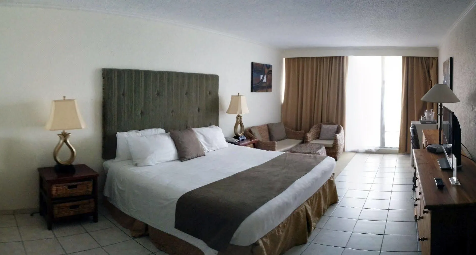 Holiday Beach Resort And Casino Willemstad 3*,